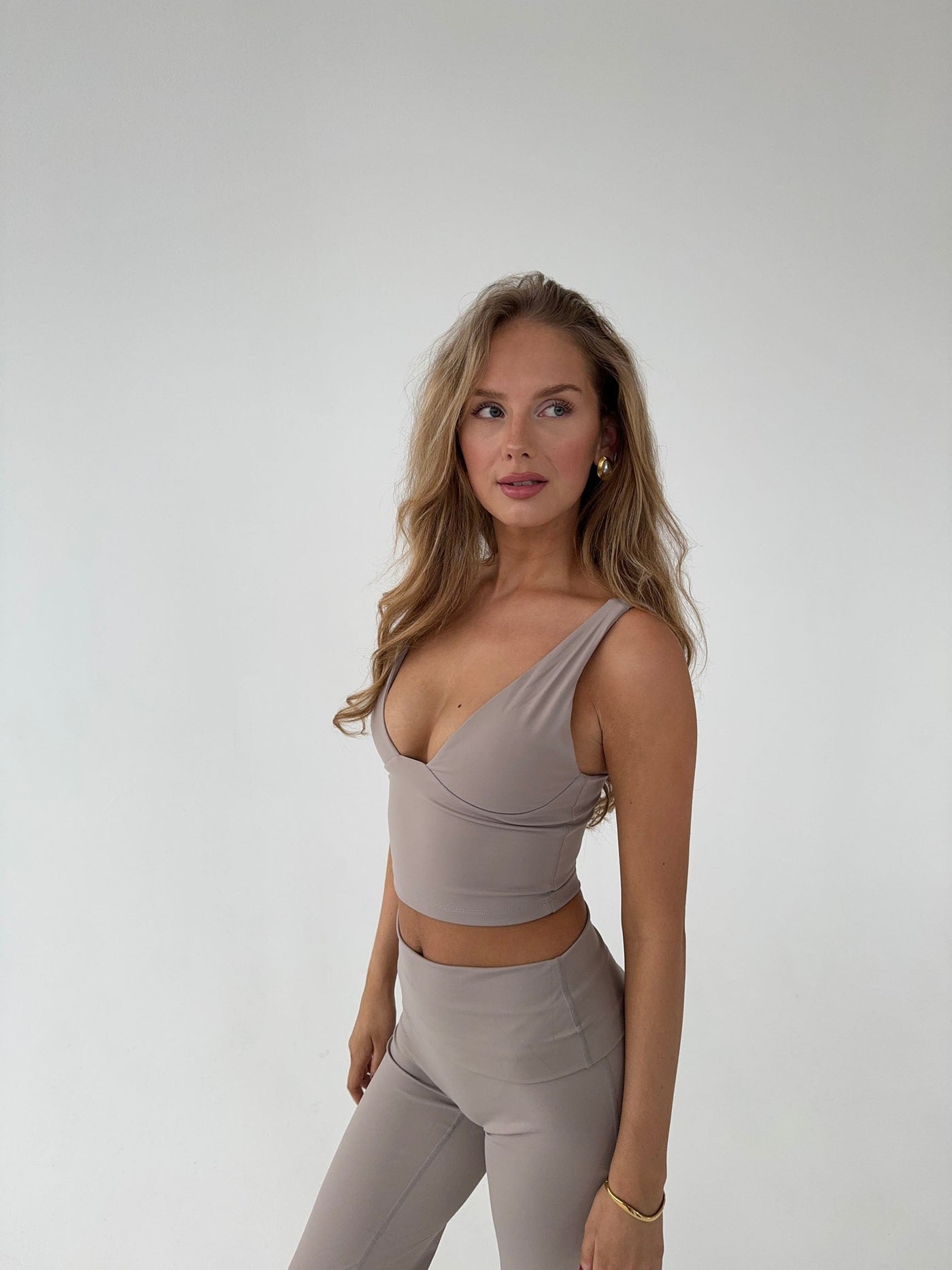 Damen-Top mit V-Ausschnitt Grau - Elegant, luftig & bequem